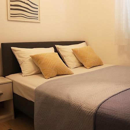 Apartment Doris Σίμπενικ Εξωτερικό φωτογραφία
